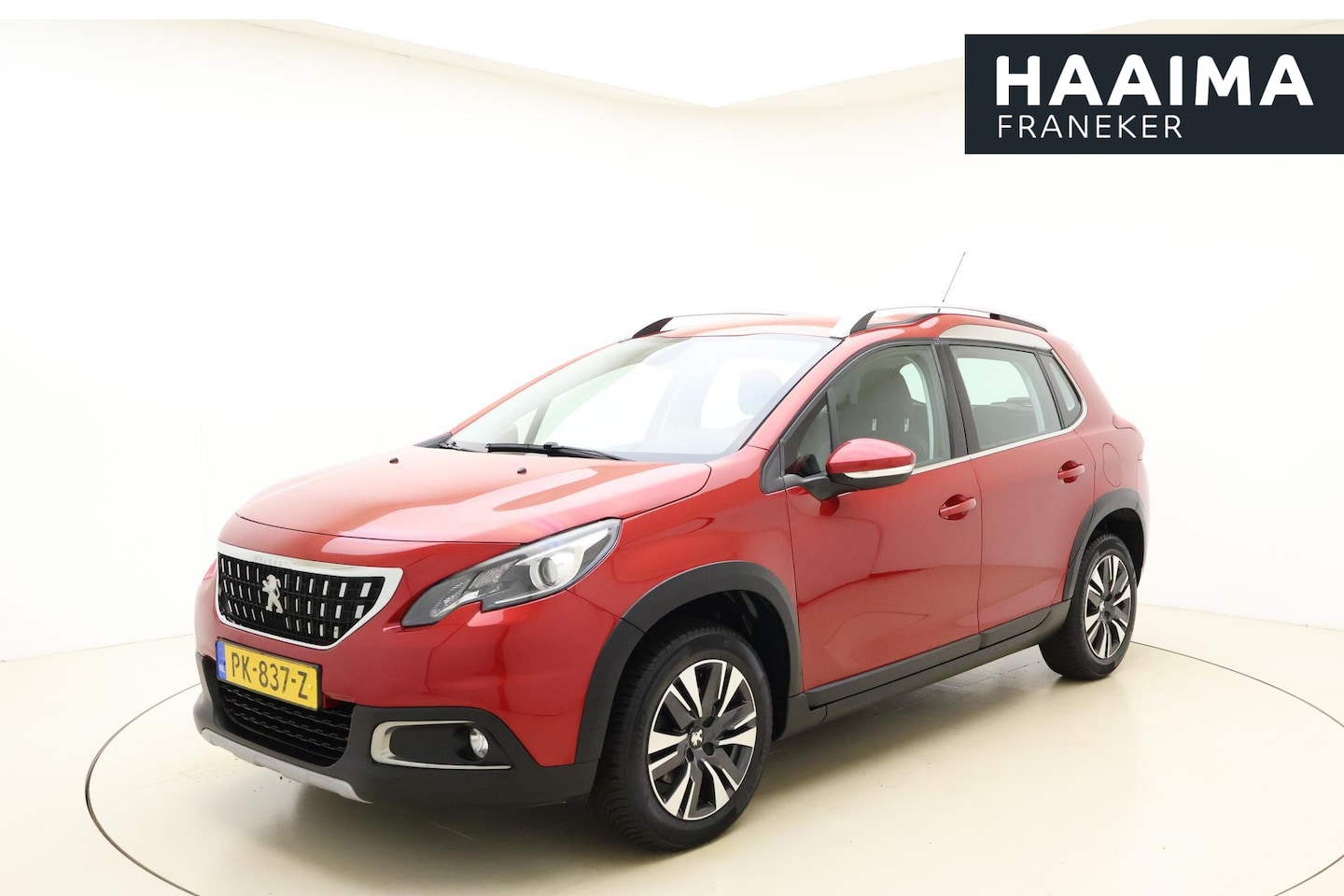 Peugeot 2008 - 1.6 BlueHDi Allure 120pk | Navigatie | Trekhaak | Climate Control | Camera | Cruise Contro - AutoWereld.nl