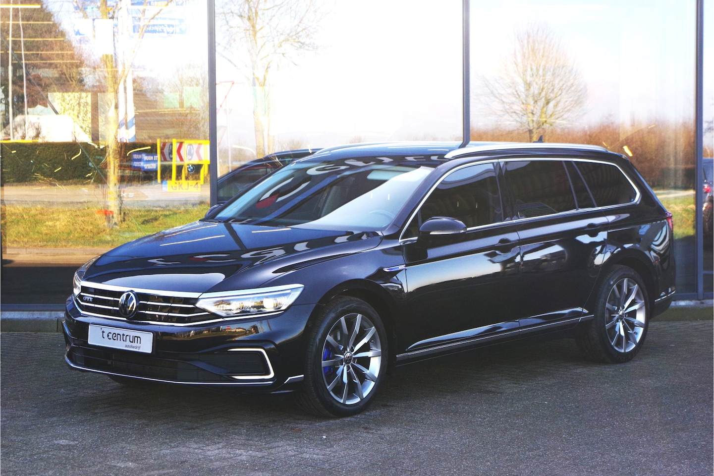 Volkswagen Passat Variant - 1.4 TSI PHEV GTE Business 1.4 TSI PHEV GTE 218 PK Business, Panoramadak, Elek. Trekhaak, Leder, Massage, Camera - AutoWereld.nl