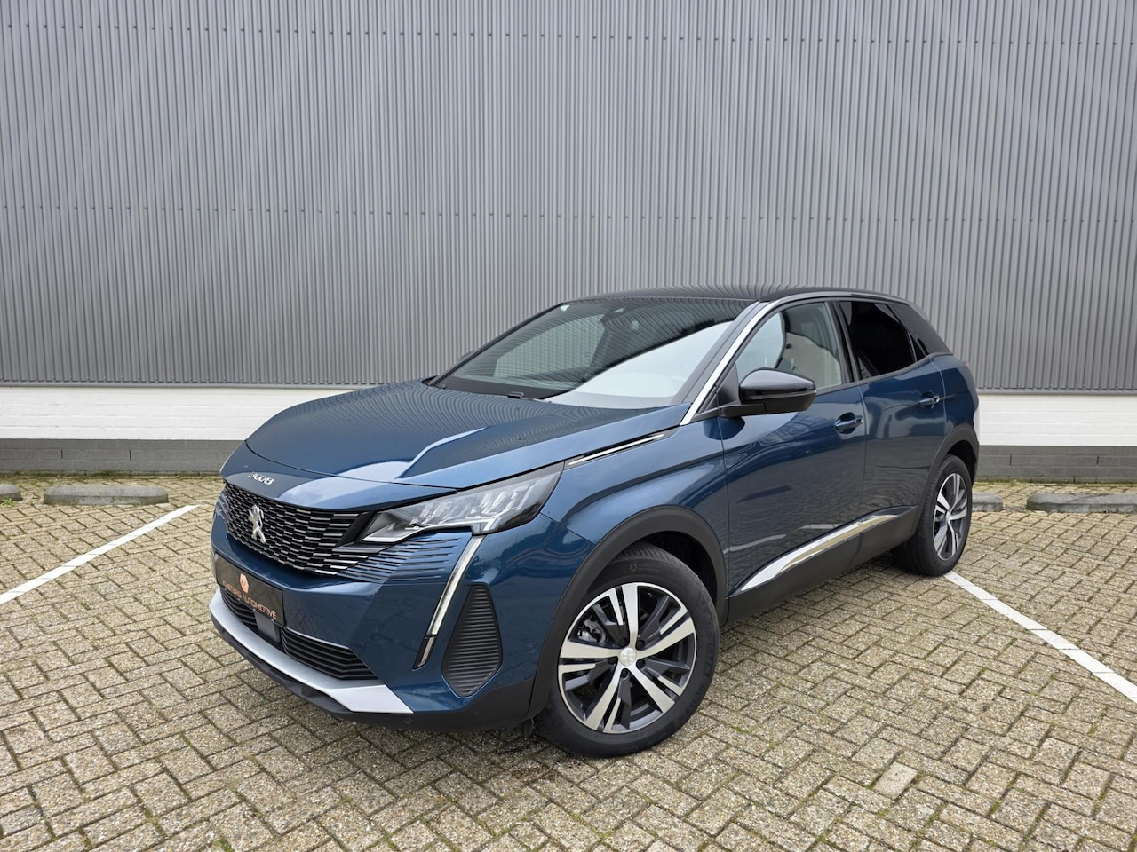 Peugeot 3008 - 1.6 HYbrid 180 Allure Pack Business Nieuwstaat PDC MFS 360 Camera - AutoWereld.nl