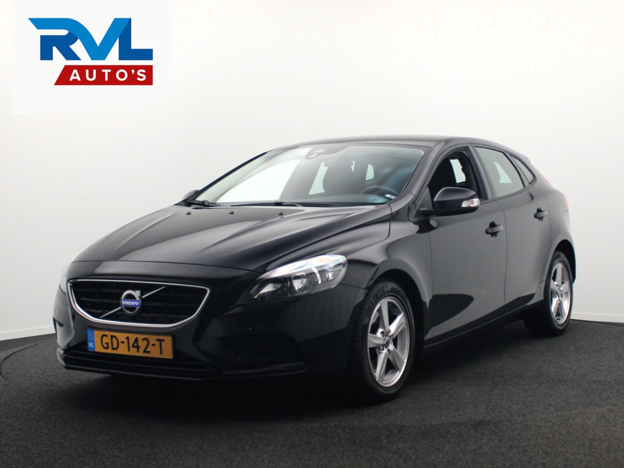 Volvo V40 - 1.6 D2 Momentum Automaat Navigatie Climate-control Cruise - AutoWereld.nl