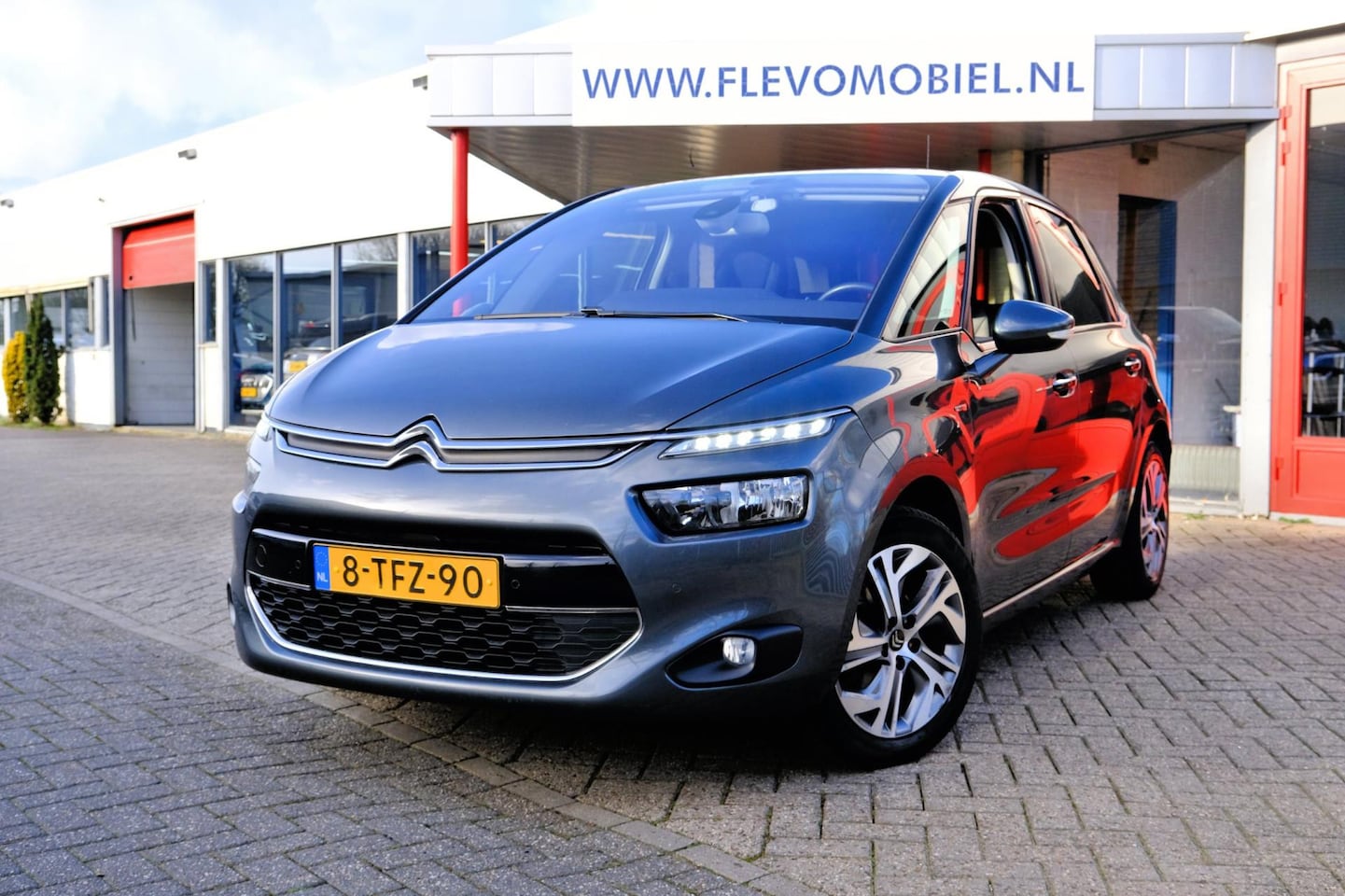 Citroën C4 Picasso - 1.6 e-HDi Exclusive Aut. Navi|Cam|ParkAssist - AutoWereld.nl