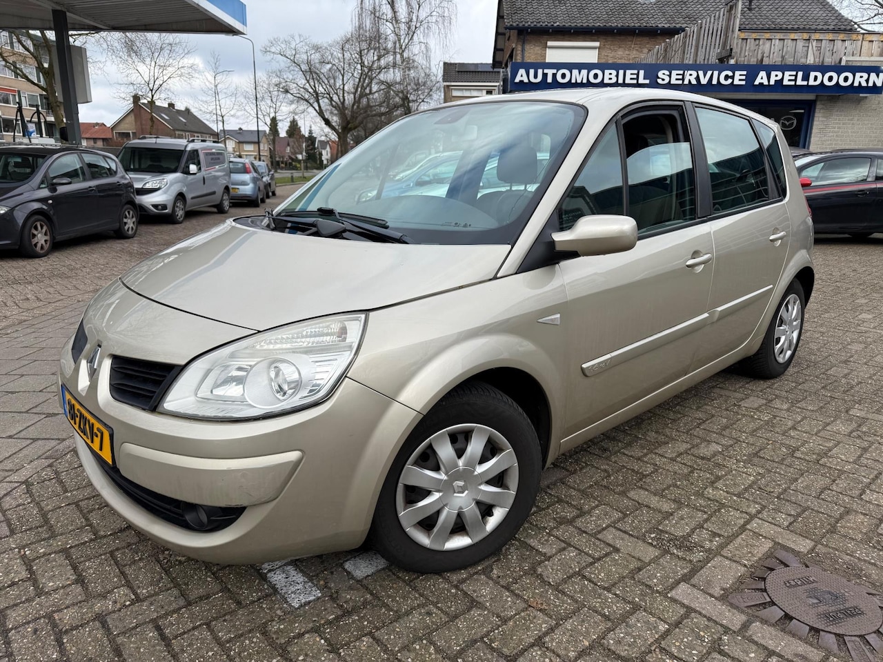 Renault Scénic - 1.6-16V Business Line *AUTOMAAT*AIRCO*ELEKTR. RAMEN*PDC*TREKHAAK* - AutoWereld.nl