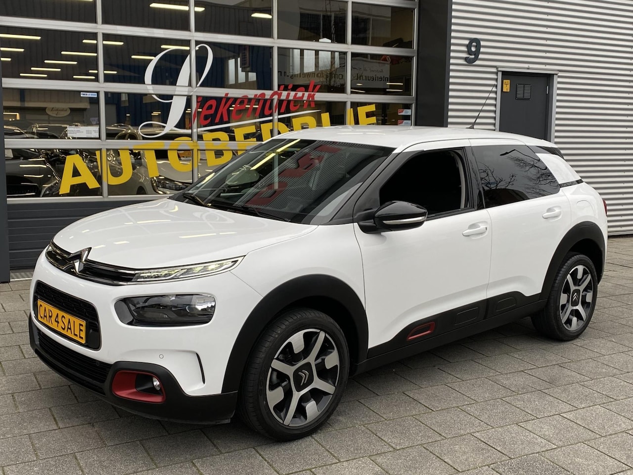 Citroën C4 Cactus - 1.2 PureTech Shine Plus - * 27.870 KM * Navigatie I Airco I PDC/Camera I Apple Carplay I D - AutoWereld.nl