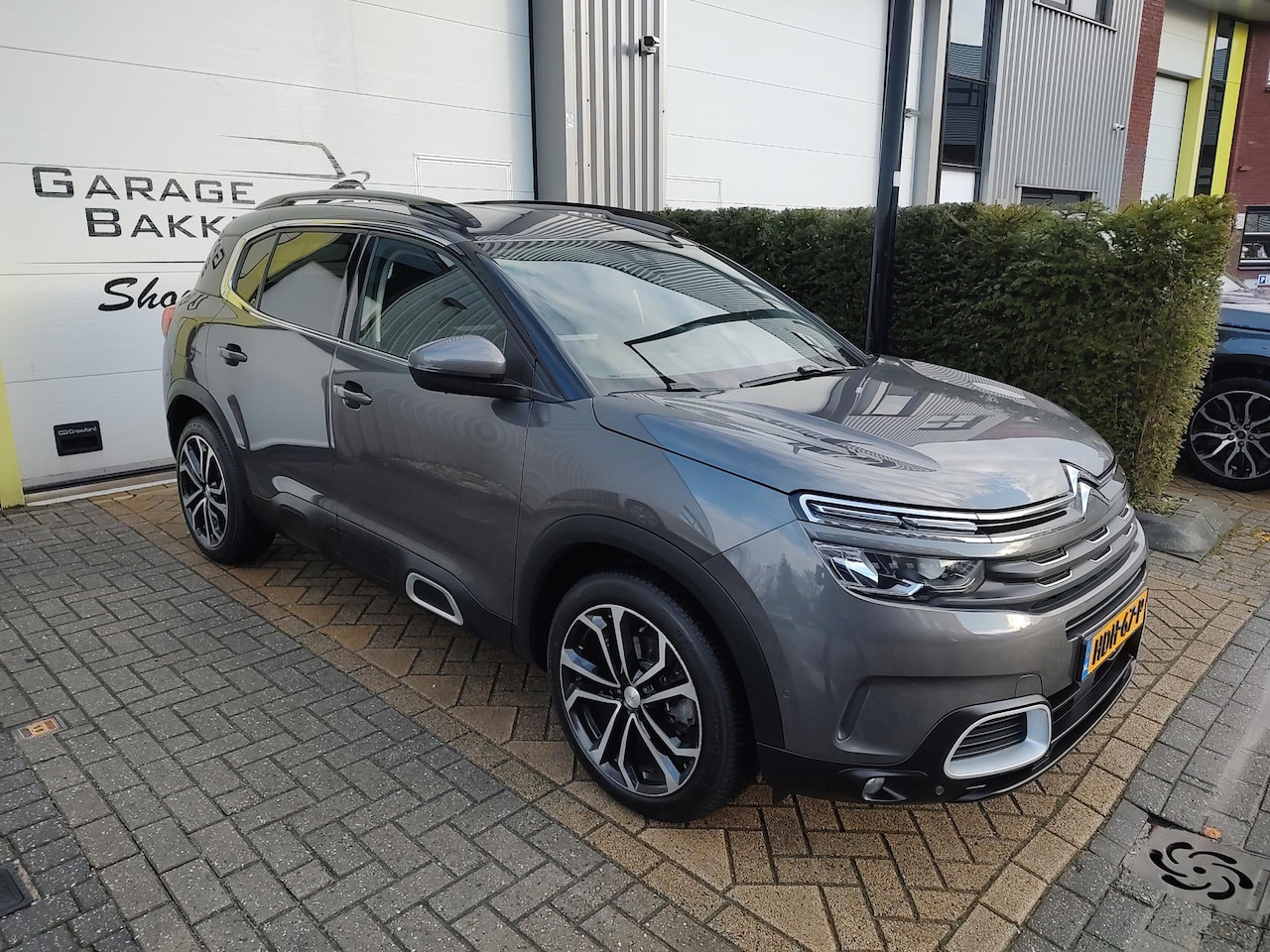 Citroën C5 Aircross - 1.2 PureTech Business Plus Navi-Carplay Led 360-Camera Stoelverw. Digi-Cockpit Lane-Assist - AutoWereld.nl