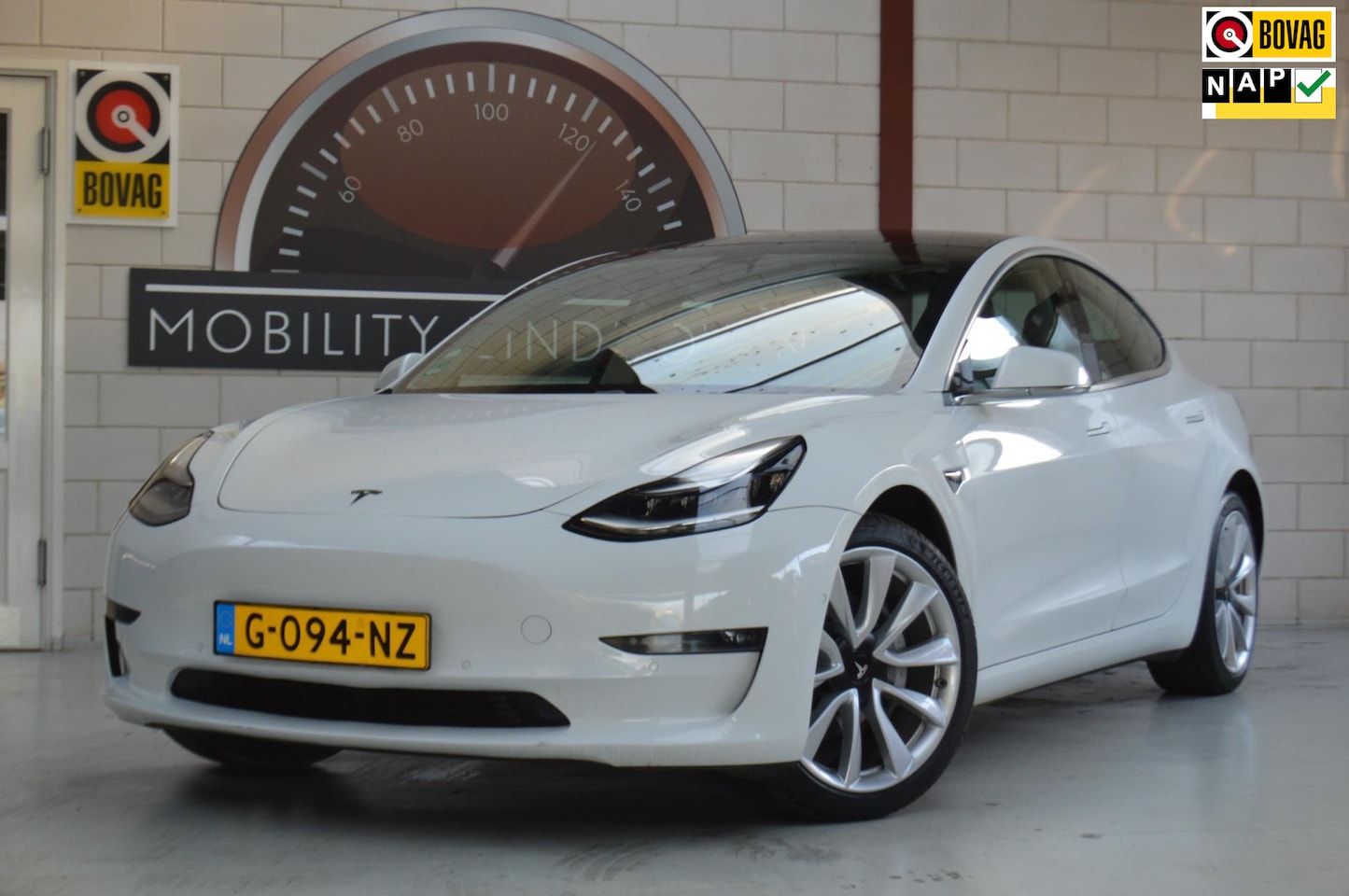 Tesla Model 3 - Long Range RWD Long Range AWD 75 kWh 1e eig 19" GARANTIE, NWE MICHELIN BANDEN - AutoWereld.nl