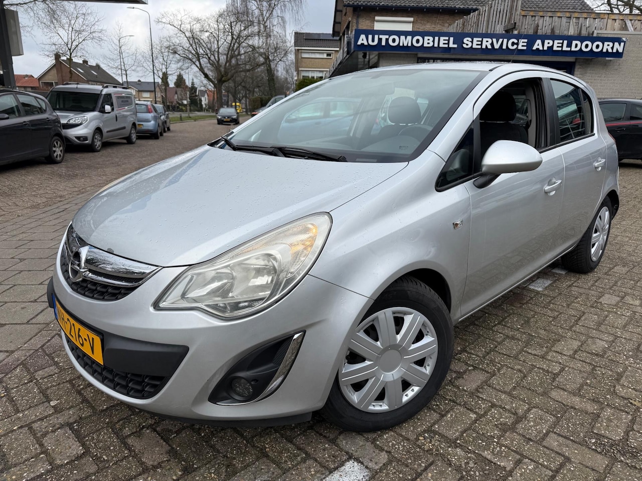 Opel Corsa - 1.2-16V Edition *APK*AIRCO*ELEKTR. RAMEN*5DEURS*STUURBEKR.*TREKHAAK* - AutoWereld.nl