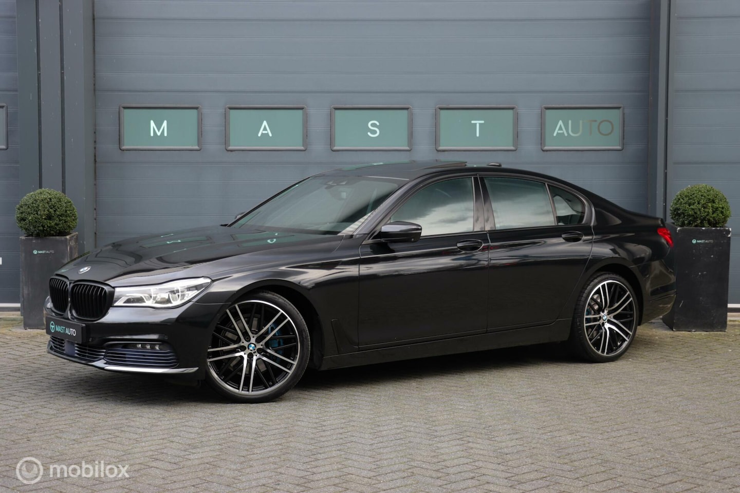 BMW 7-serie - 730d High Executive|NAP|Pano|Harman-Kardon|Soft close| - AutoWereld.nl