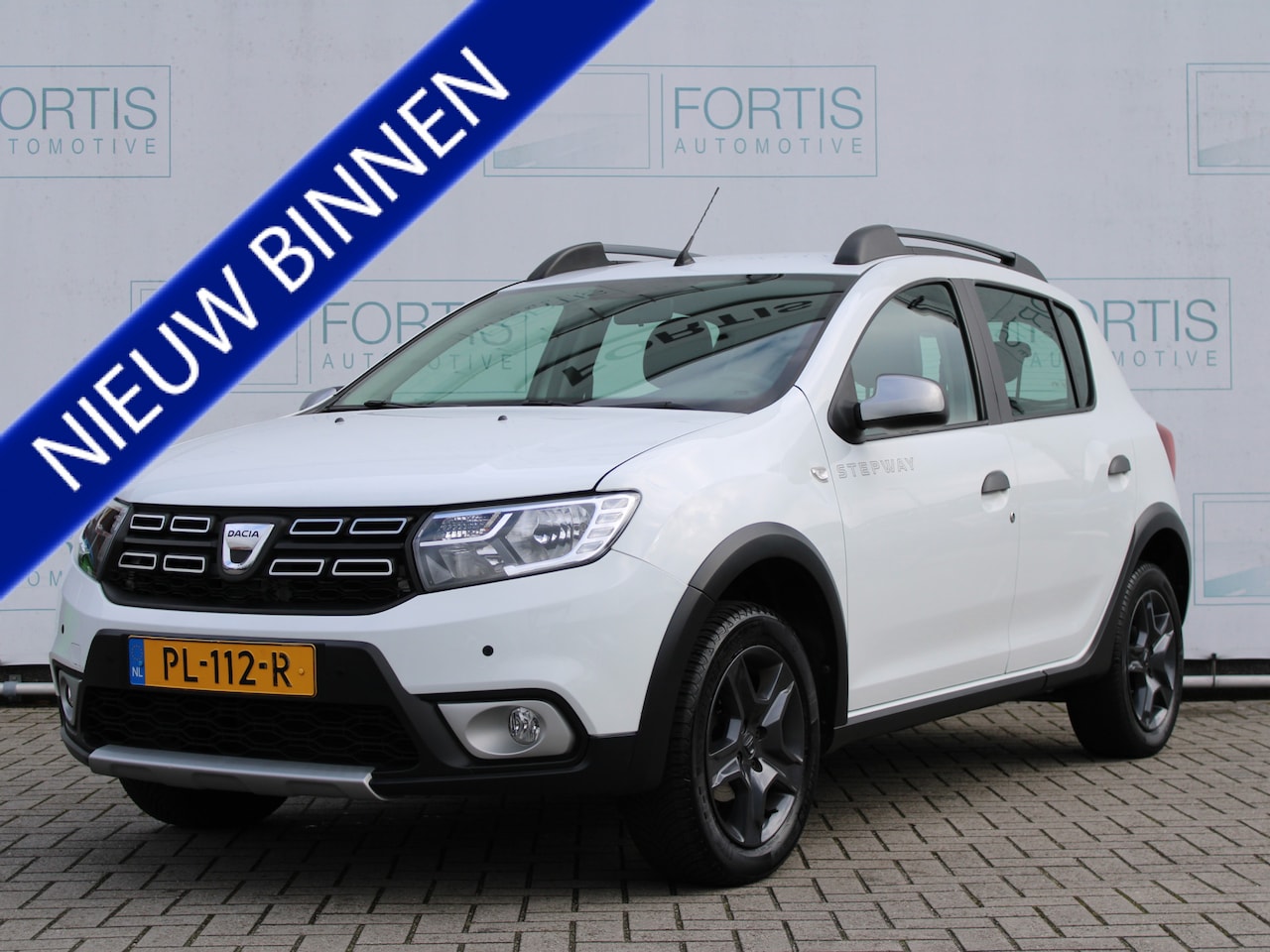 Dacia Sandero Stepway - 0.9 TCe SL NL AUTO | GOED ONDERHOUDEN | TREKHAAK | CAMERA | AIRCO | - AutoWereld.nl