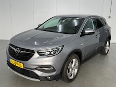 Opel Grandland X - 1.6 Turbo Hybrid Business Elegance / Apple Carplay/Android Auto / Camera / Stoelverwarming