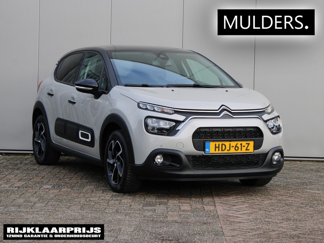 Citroën C3 - 1.2 PureTech Shine Automaat | Navi / Camera / Keyless - AutoWereld.nl