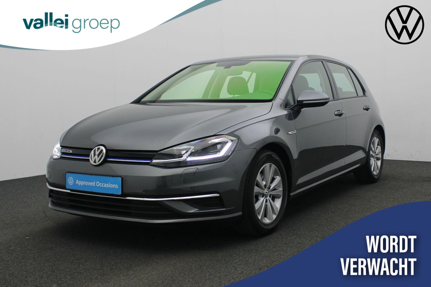 Volkswagen Golf - 1.5 TSI 130 pk Comfortline | Navigatie | Stoelverwarming | Parkeersensoren voor/achter | V - AutoWereld.nl