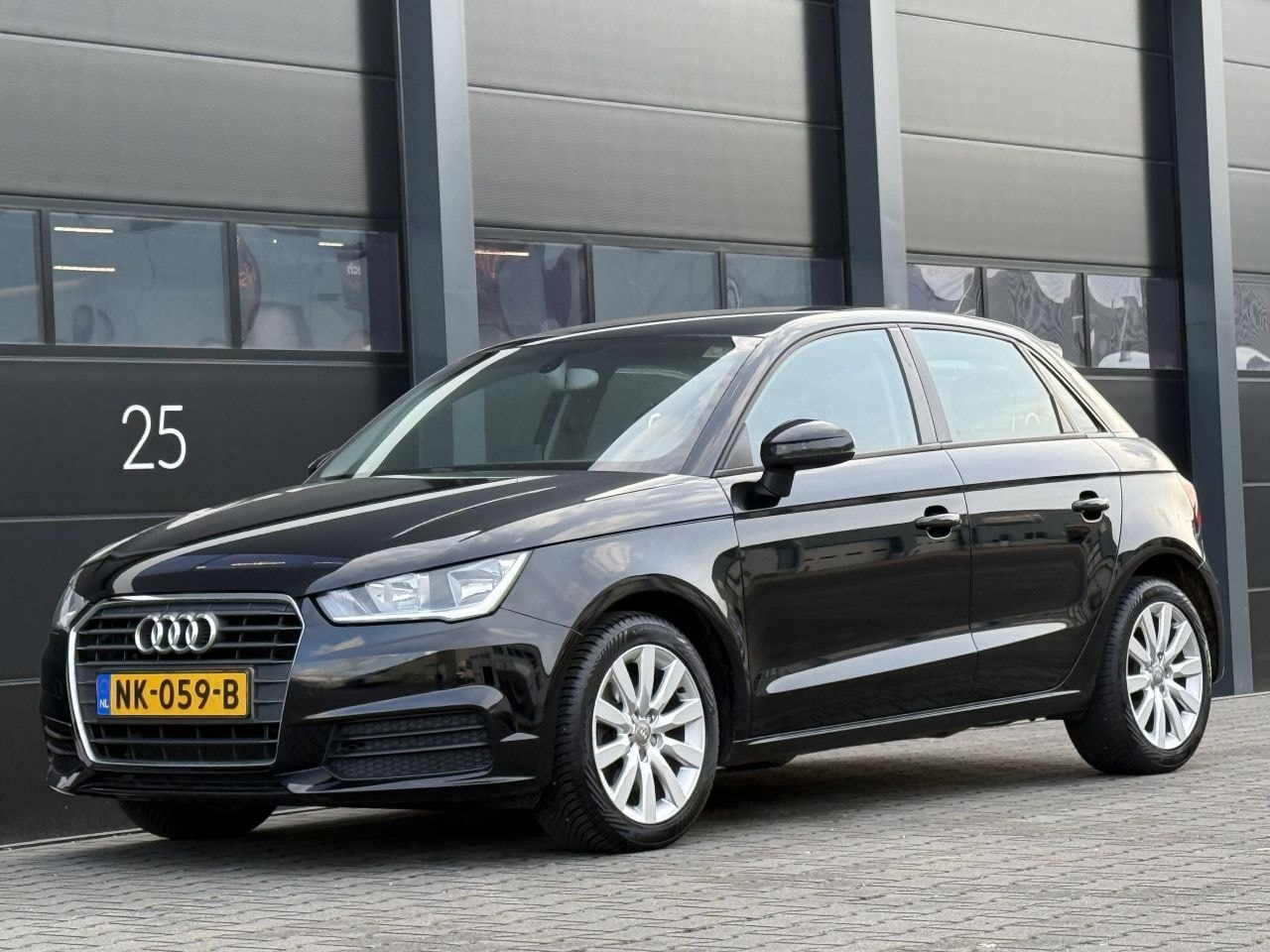 Audi A1 Sportback - 1.6 TDI Navi Euro-6 - AutoWereld.nl