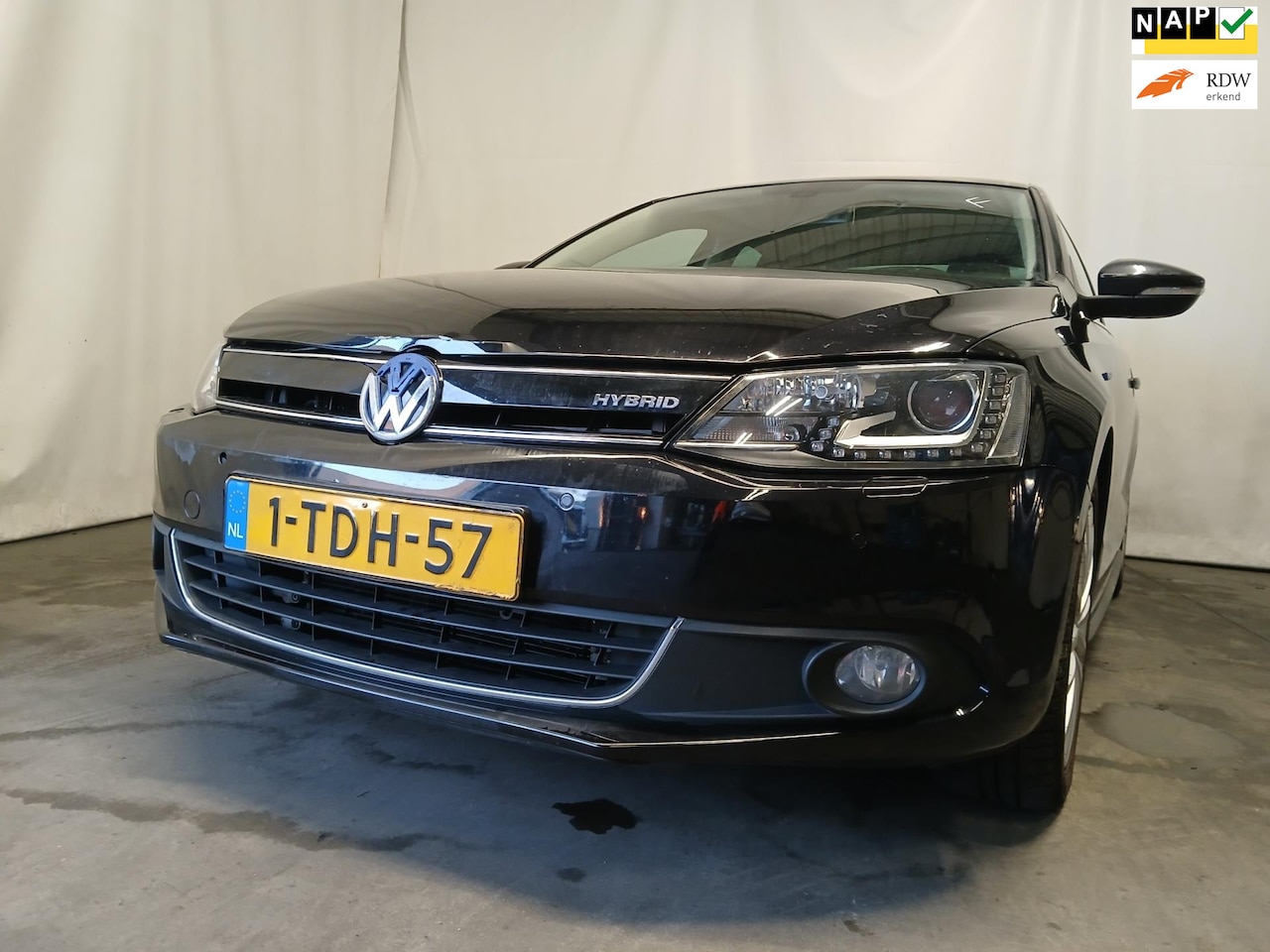 Volkswagen Jetta - 1.4 TSI Hybrid Highline SCHADEAUTO!! - AutoWereld.nl