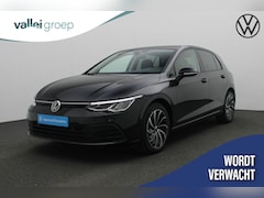 Volkswagen Golf - 1.5 TSI 130 pk Life | Trekhaak | Stuur-/stoelverwarming | Achteruitrijcamera | Navigatie |