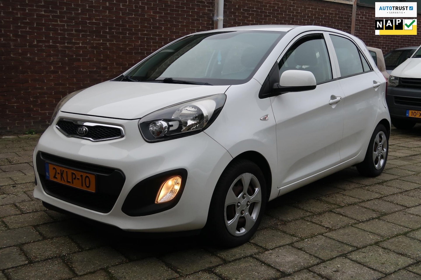 Kia Picanto - 1.0 CVVT ISG Comfort Pack 1.0 CVVT ISG Comfort Pack, Airco, Elektrische ramen, 4 zeer goede banden! - AutoWereld.nl