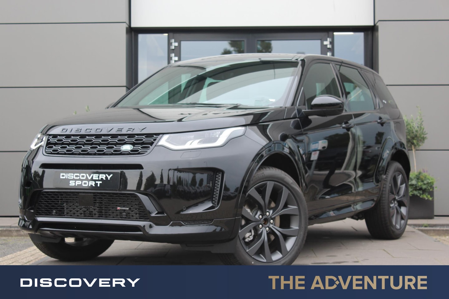 Land Rover Discovery Sport - P300e Dynamic SE - AutoWereld.nl