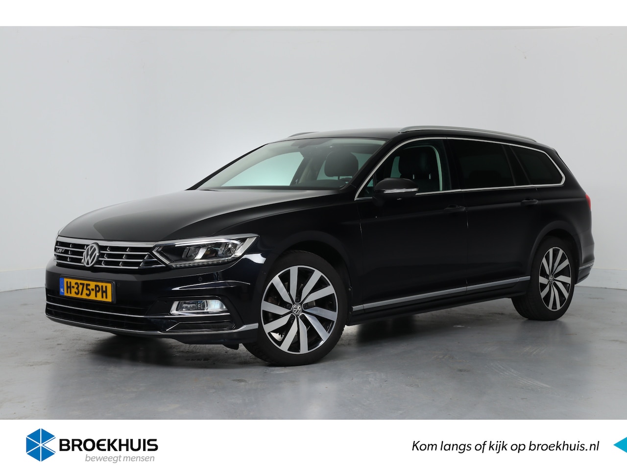 Volkswagen Passat Variant - 1.5 TSI Highline Business R | Dealer Onderhouden! | Trekhaak | Virtual | ErgoComfort | Cru - AutoWereld.nl