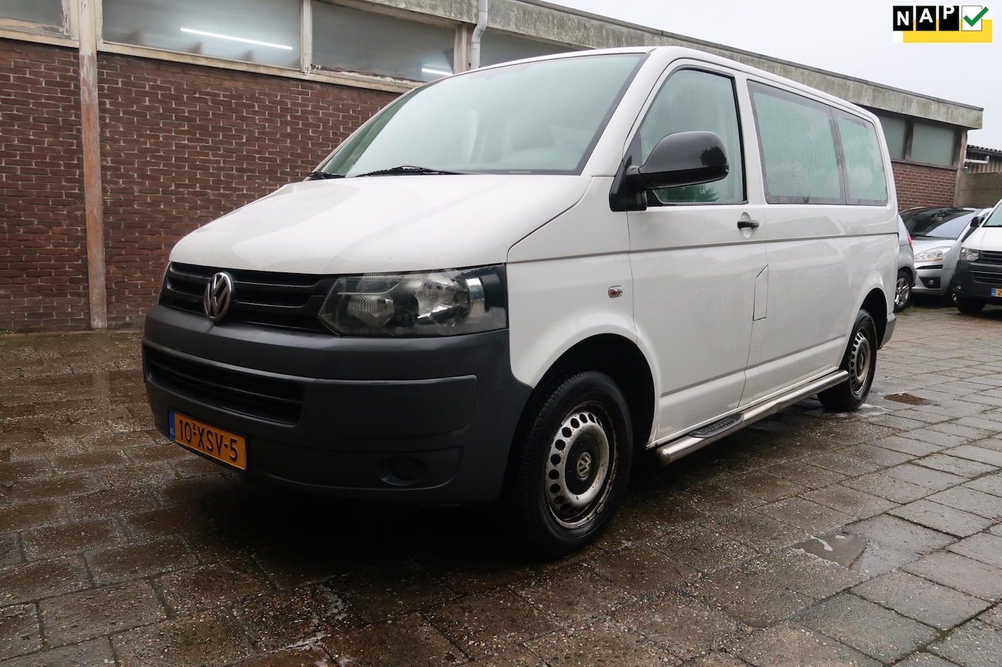 Volkswagen Transporter Kombi - 2.0 TDI L1H1 Trendline Baseline 2.0 TDI L1H1 Trendline Baseline - AutoWereld.nl