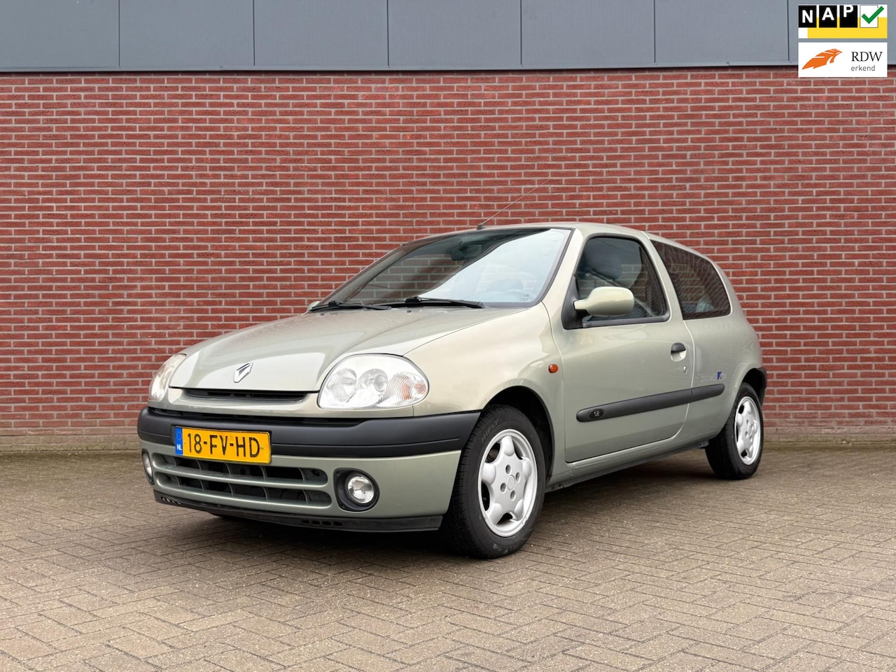 Renault Clio - 1.2 RN / Nap / Mooie km stand / APK - AutoWereld.nl