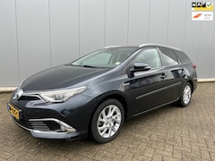 Toyota Auris Touring Sports - 1.8 Hybrid Lease pro PANORAMA