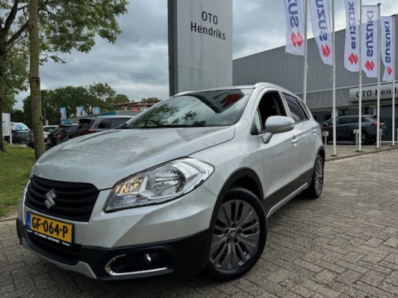 Suzuki SX4 S-Cross - 1.6 VVT 120pk 2WD Exclusive - AutoWereld.nl