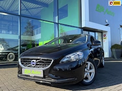 Volvo V40 - 2.0 T2 You * Cruise Control * Stoelverwarming * Navigatie