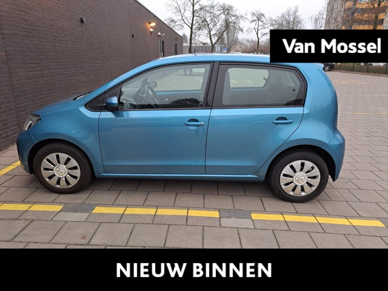 Volkswagen Up! - 1.0 BMT move up! | Maps + More | Airco | Bluetooth | DAB+ Radio - AutoWereld.nl