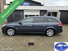 Opel Vectra Wagon - 2.2-16V Executive