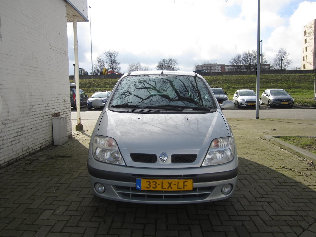 Renault Scénic - 1.6-16V Expression Sport 1.6-16V Expression Sport - AutoWereld.nl