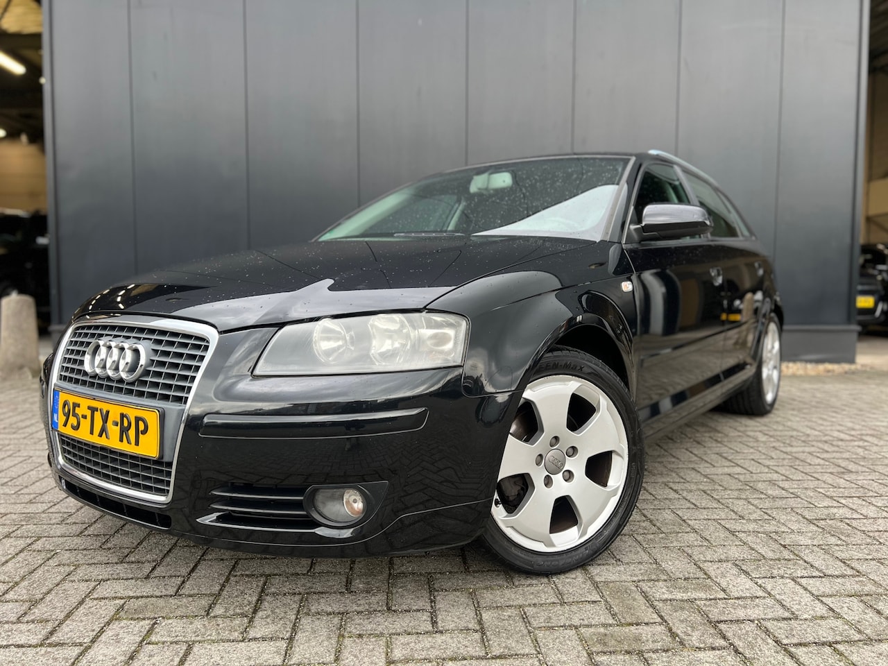 Audi A3 Sportback - 1.8 TFSI 17'LMV/OrgNl/Nap/Trekh/5Drs - AutoWereld.nl