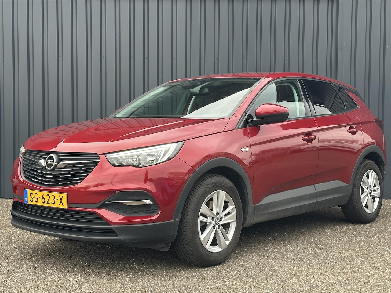 Opel Grandland X - 1.2 Turbo 130pk Automaat Online Edition Parkeersensoren | Al Seasons | NL Auto NAP - AutoWereld.nl