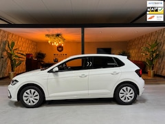 Volkswagen Polo - 1.0 TSI Life Fabrieksgarantie StoelVW CarPlay LED PDC voor en achter Clima AC DAB Rijklaar