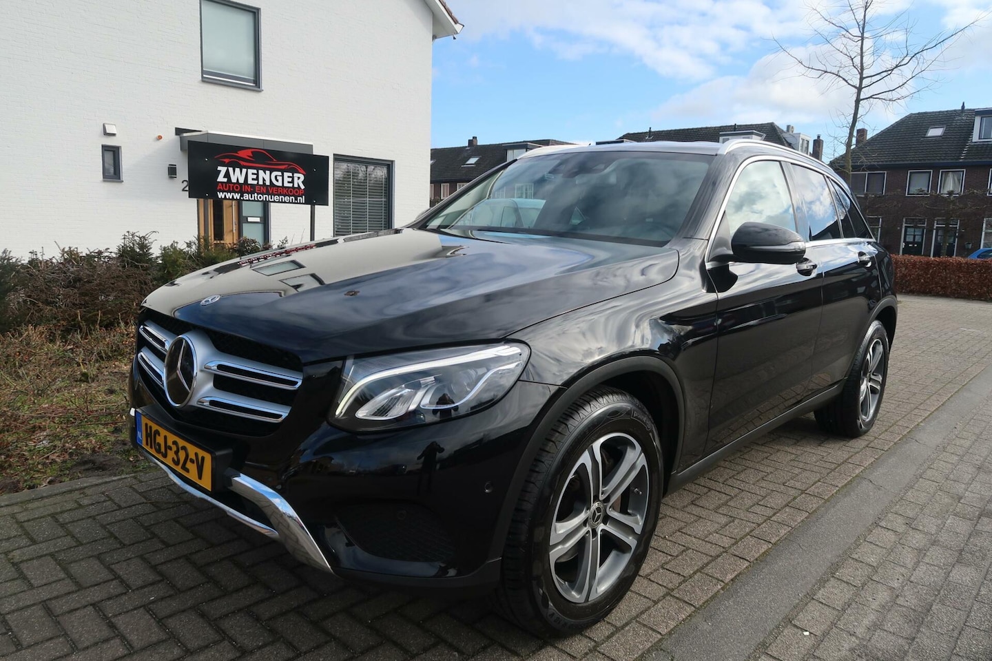 Mercedes-Benz GLC-klasse - 250 4MATIC STOELKOELING|TREKHAAK|BURMESTER|RIJSTROOK|CAMERA|STUURPILOT|DEALER ONDERHOUDEN - AutoWereld.nl