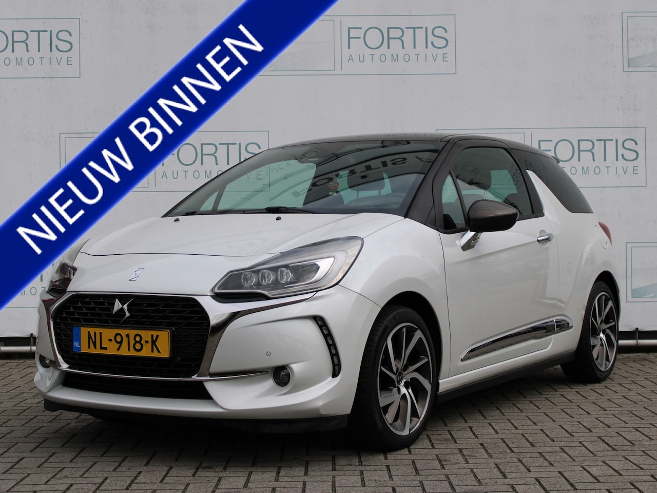 DS 3 - 1.2 PureTech Sport Chic LEDER | NAVI | CAMERA - AutoWereld.nl