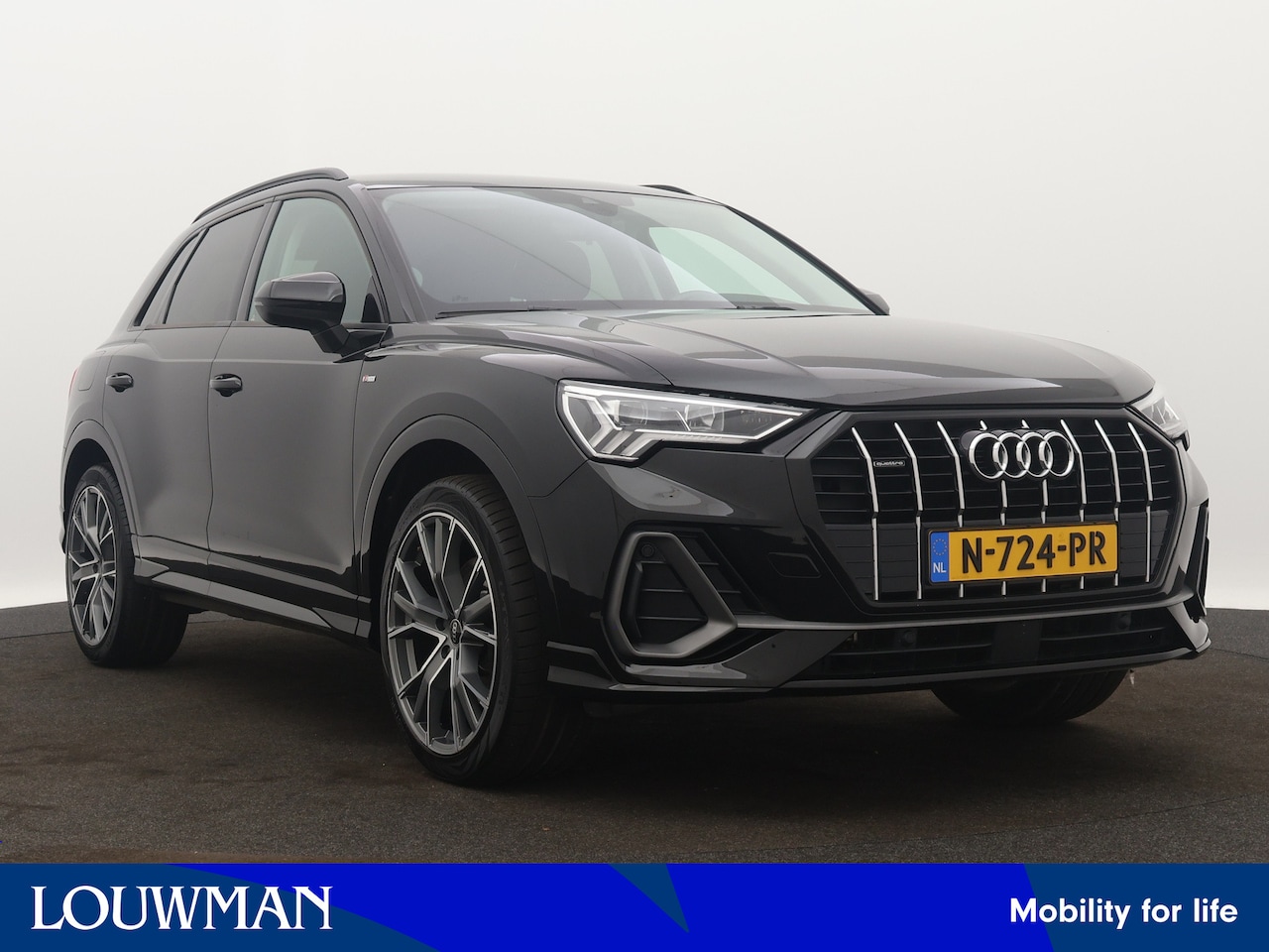 Audi Q3 - 40 TFSI quattro S Line Pro Line S Limited | Navigatie | Camera achter | Parkeersensoren v+ - AutoWereld.nl