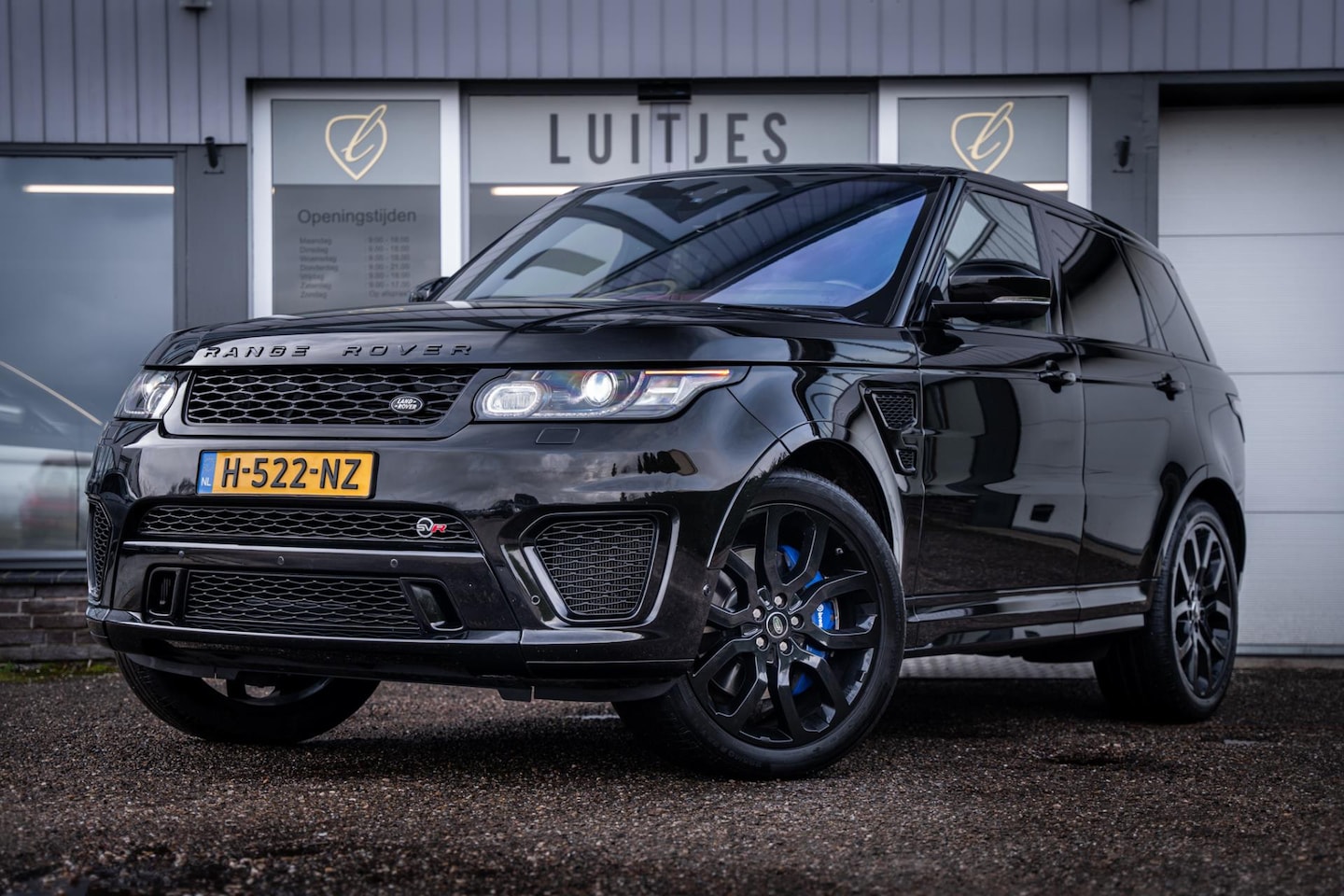 Land Rover Range Rover Sport - 5.0 V8 Supercharged SVR I Pano I Schaalstoelen I Black-pack I Luchtvering I Carbon I Merid - AutoWereld.nl