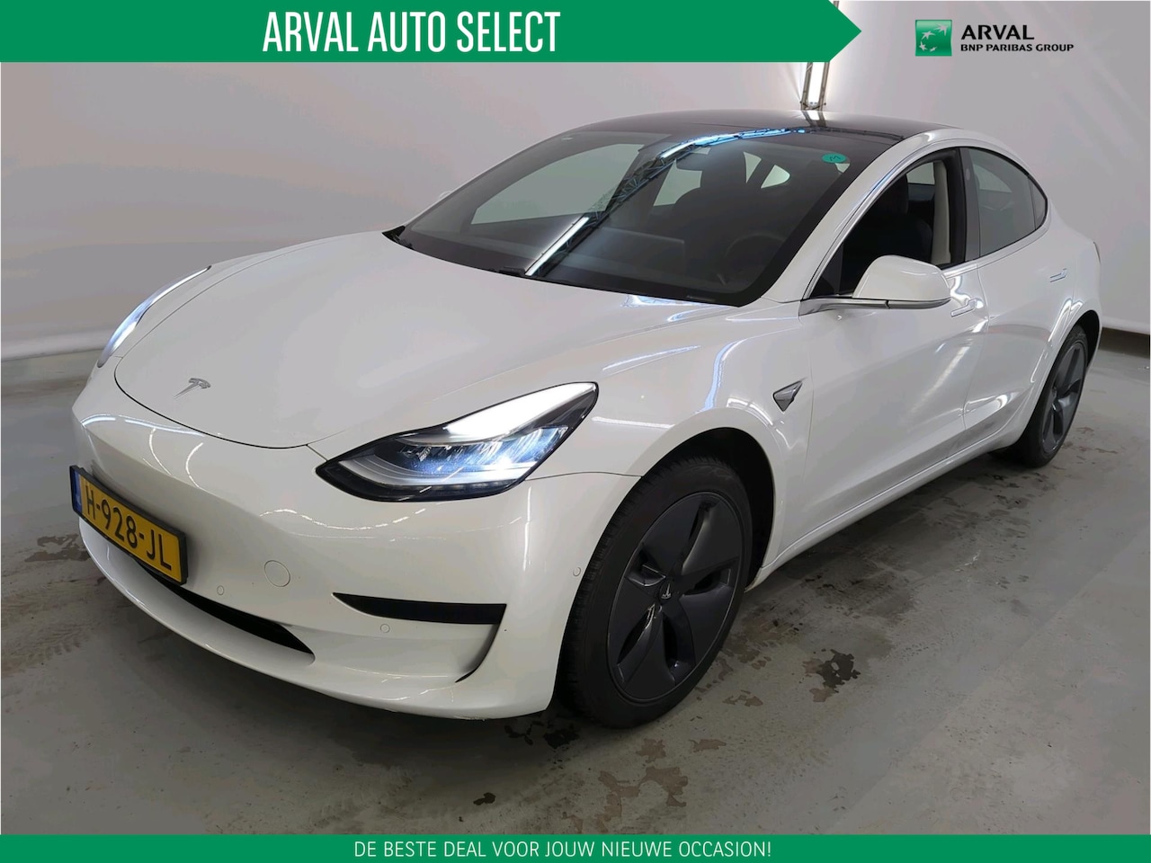 Tesla Model 3 - Standard RWD Plus 60 kWh 238pk | Trekhaak 1.000kg | Autopilot | Zwart interieur | Panorama - AutoWereld.nl