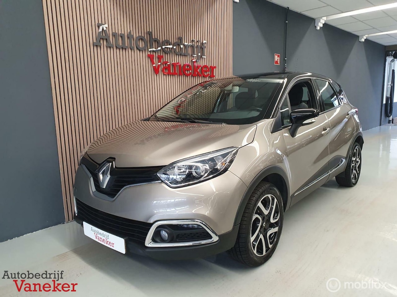 Renault Captur - 0.9 TCe Dynamique|Trekhaak|Cruise|Nav|NL Auto - AutoWereld.nl