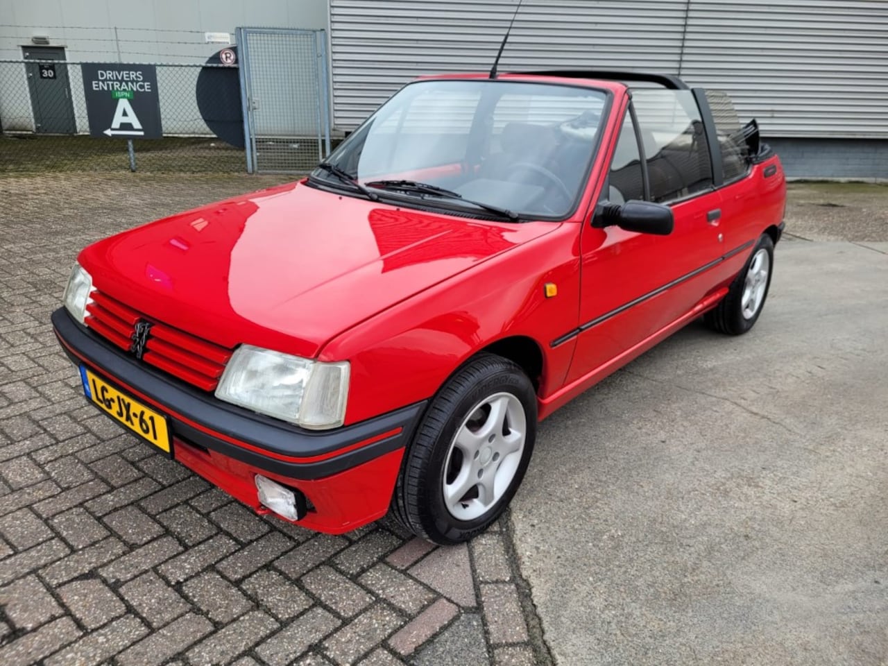 Peugeot 205 - 1.4 XS Cabriolet - AutoWereld.nl