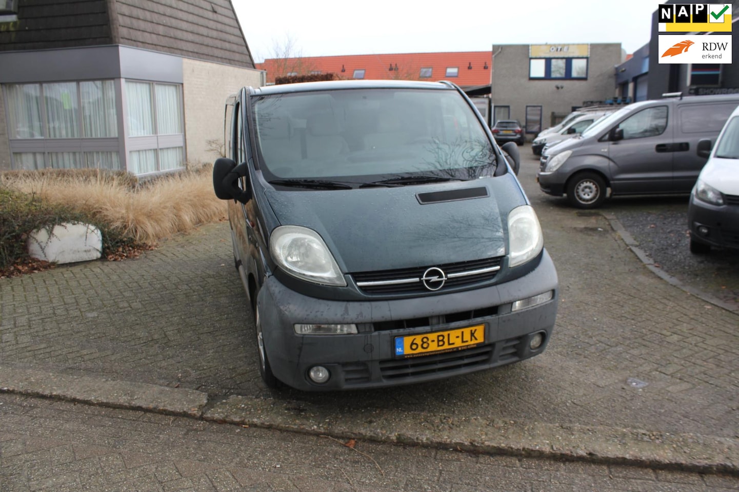 Opel Vivaro - 1.9 DTI L1 H1 1.9 DTI L1H1 - AutoWereld.nl