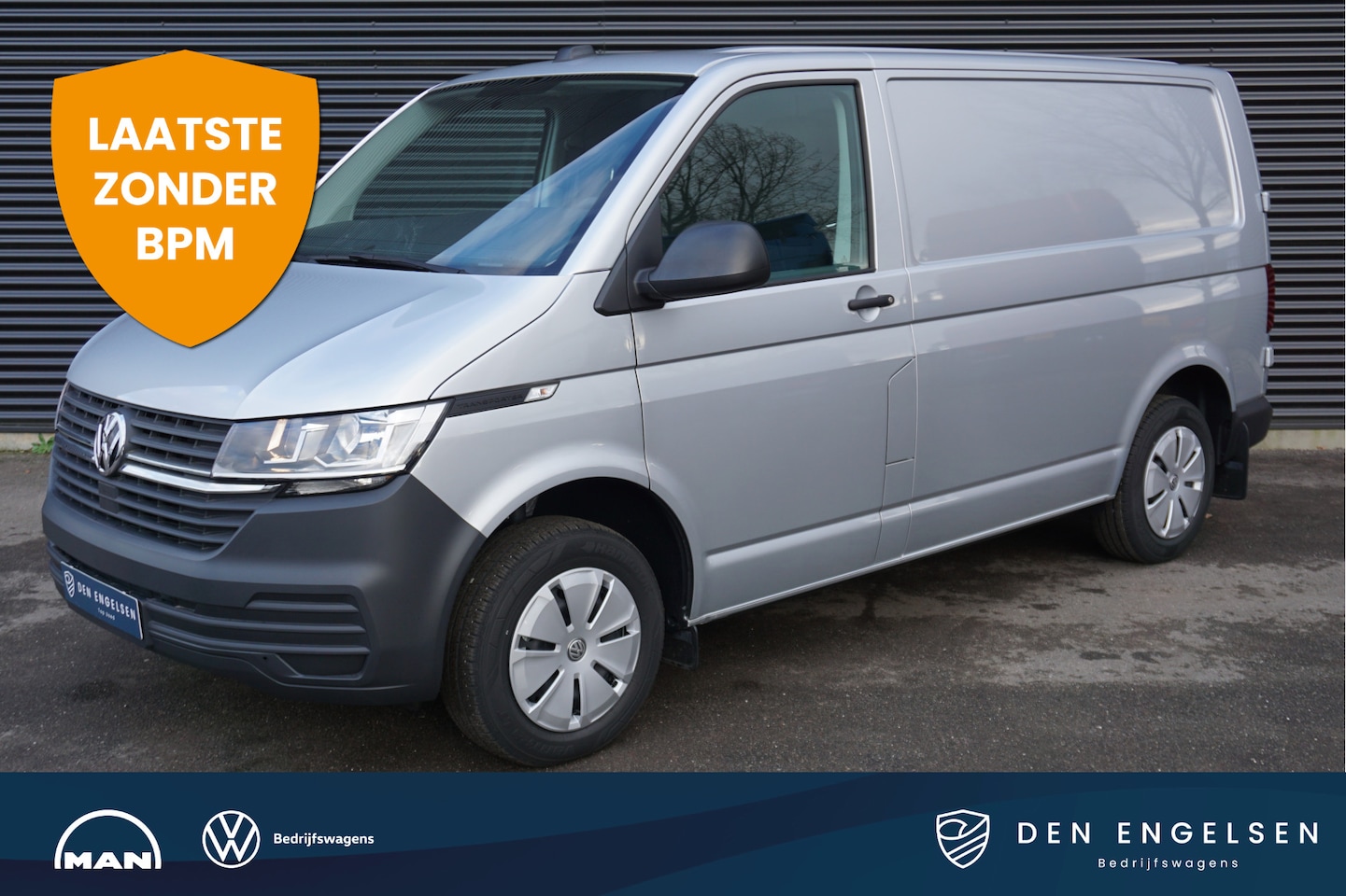 Volkswagen Transporter - 28 | L1H1 | 110 PK | Navi | Airco | Sensoren | Cruise | Houtpakket | Carplay - AutoWereld.nl