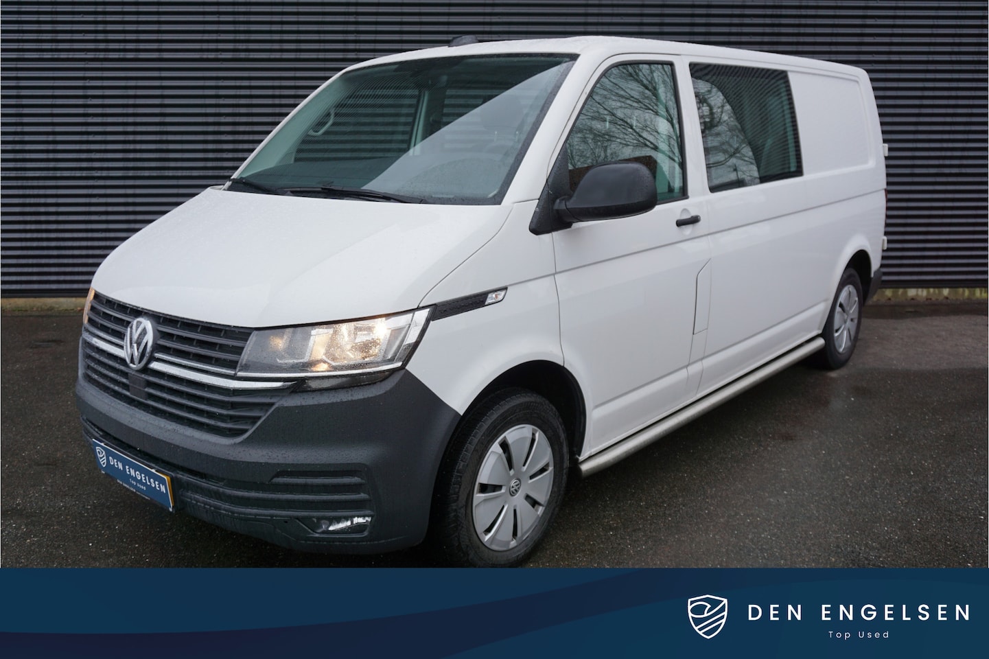 Volkswagen Transporter - 30 | L2H1 DC | App-Connect | Cruise Control | Trekhaak - AutoWereld.nl