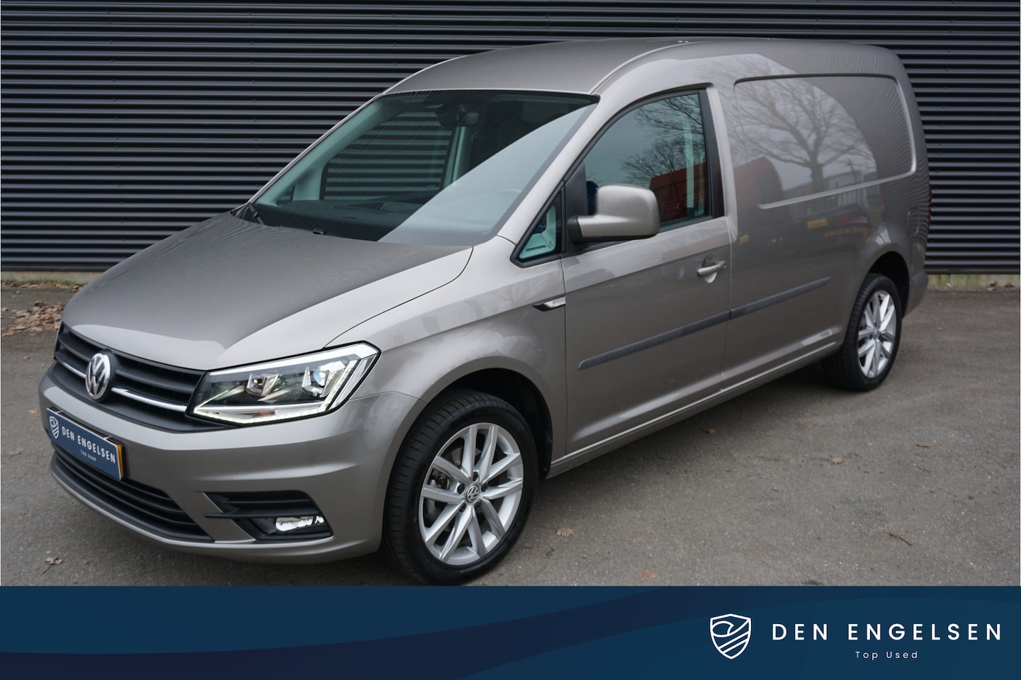 Volkswagen Caddy Maxi - 2.0 TDI | Highline | ACC | App-Connect | Navi | Trekhaak | Voorruitverwarming - AutoWereld.nl