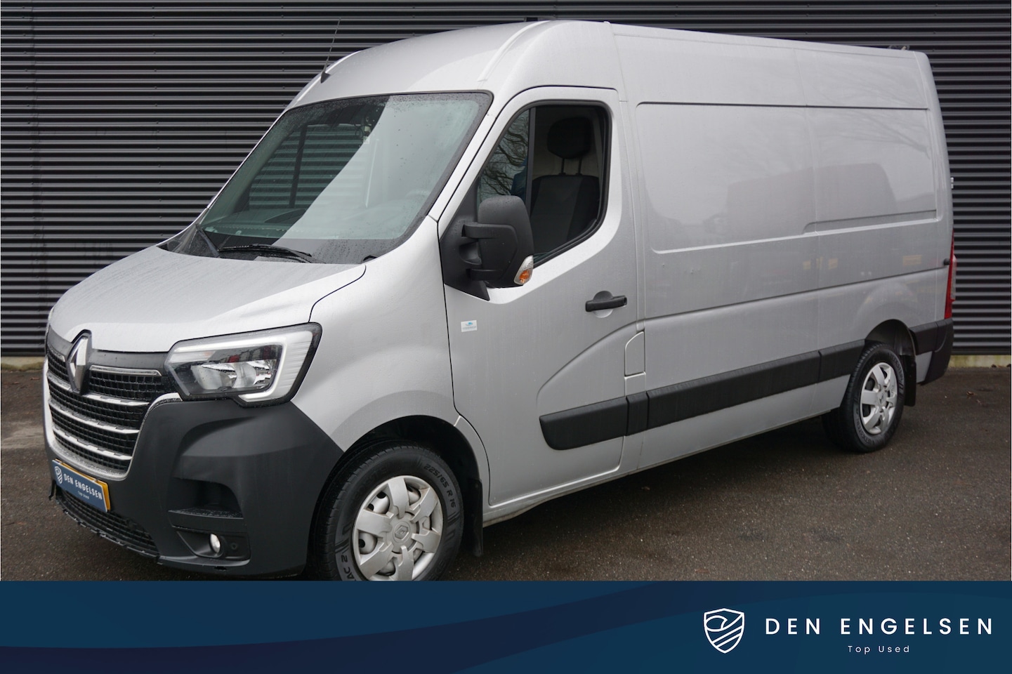 Renault Master - T35 2.3 dCi | Airco | Cruise | Camera | Navi | Trekhaak - AutoWereld.nl