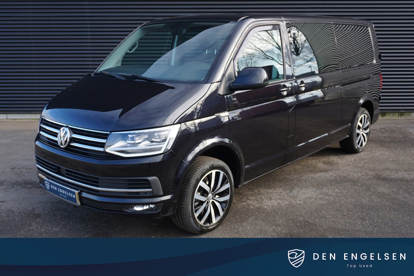 Volkswagen Transporter - 2.0 TDI | L2H1 DC | 204 PK | ACC | LED | App-Connect | Trekhaak | Voorruitverwarming - AutoWereld.nl