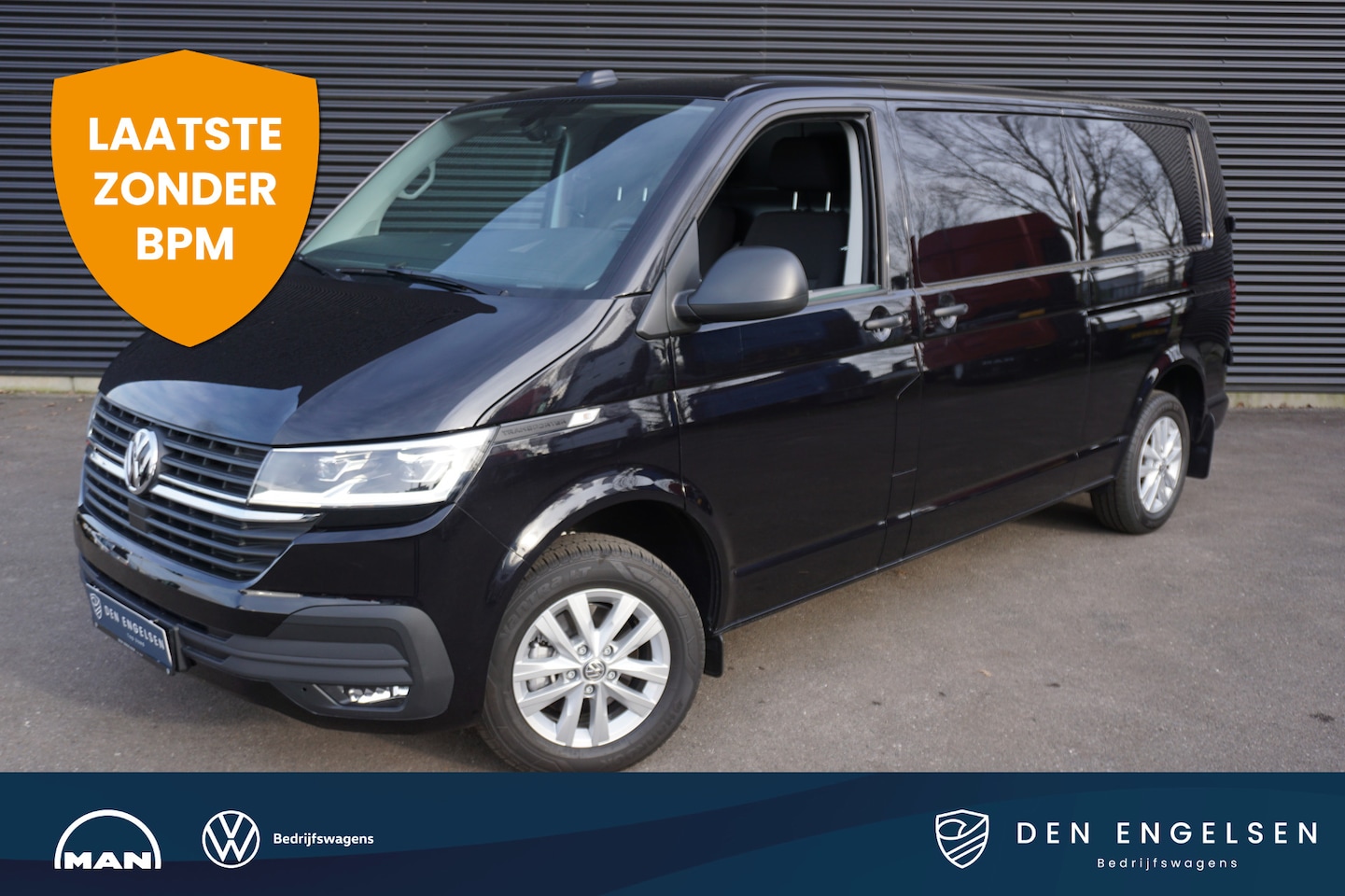 Volkswagen Transporter - 30 | L2H1 | 4-Motion | ACC | App-Connect | 2x Schuifdeur | Stoelverwarming | Trekhaak - AutoWereld.nl