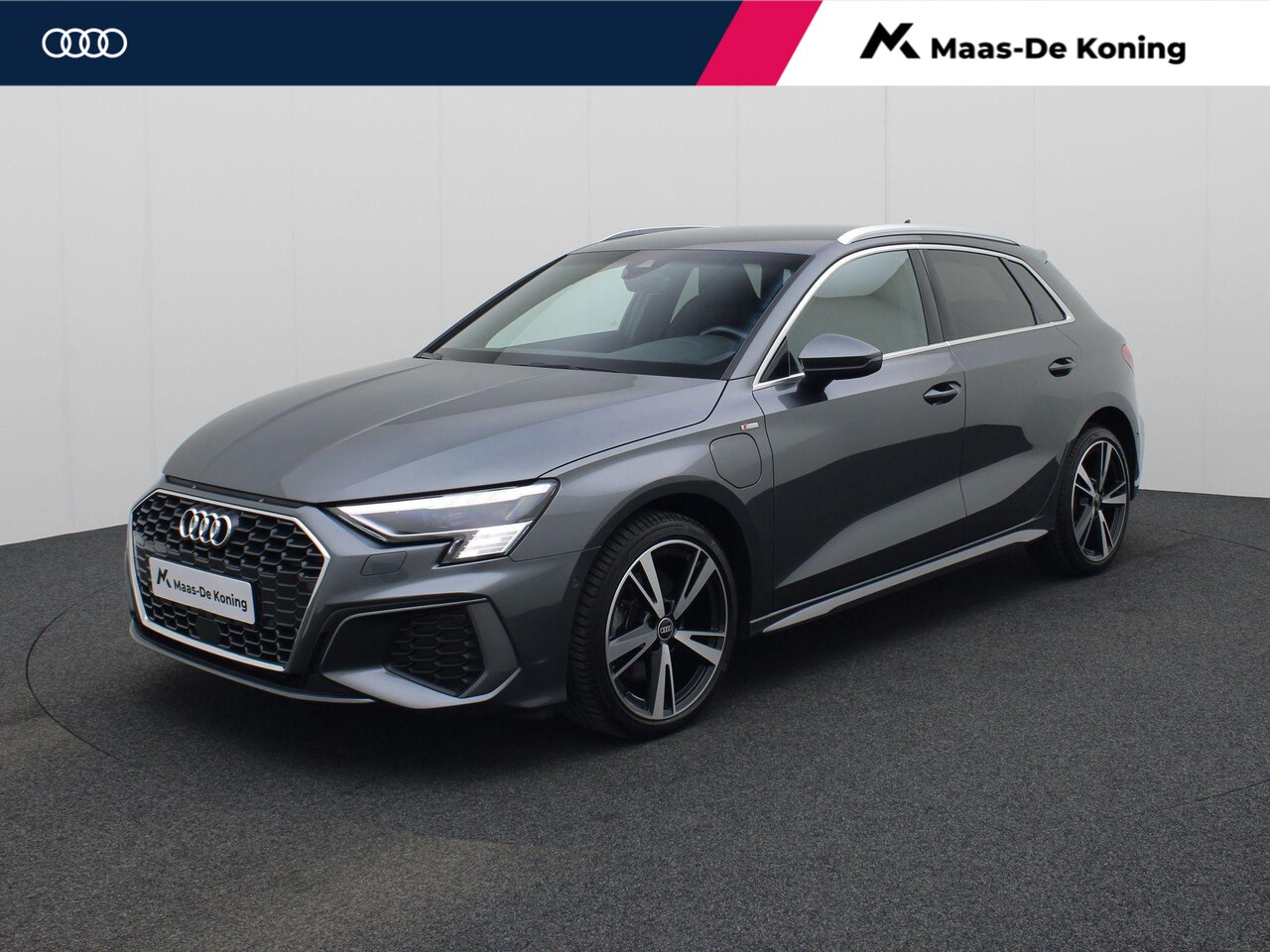 Audi A3 Sportback - 45 TFSIe 150kW/204PK S Line · Drive select · Parkeersensoren + camera · Leder/stof - AutoWereld.nl