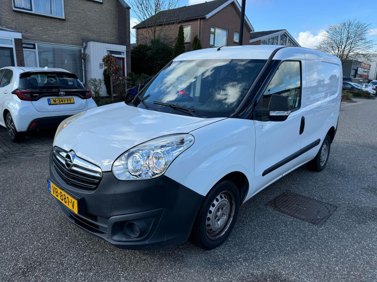 Opel Combo - 1.3 CDTi L1H1 ecoFLEX 1.3 CDTi L1H1 ecoFLEX - AutoWereld.nl