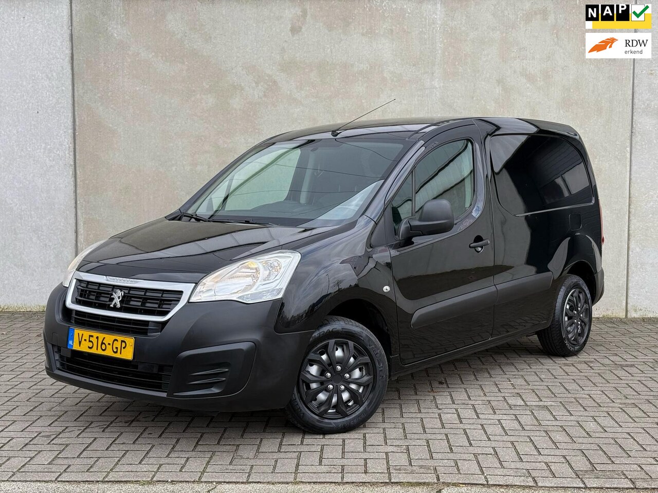 Peugeot Partner - 120 1.6 BlueHDi 75 L1 XR 120 1.6 BlueHDi 75 L1 XR, 1e eigenaar, dealer auto - AutoWereld.nl