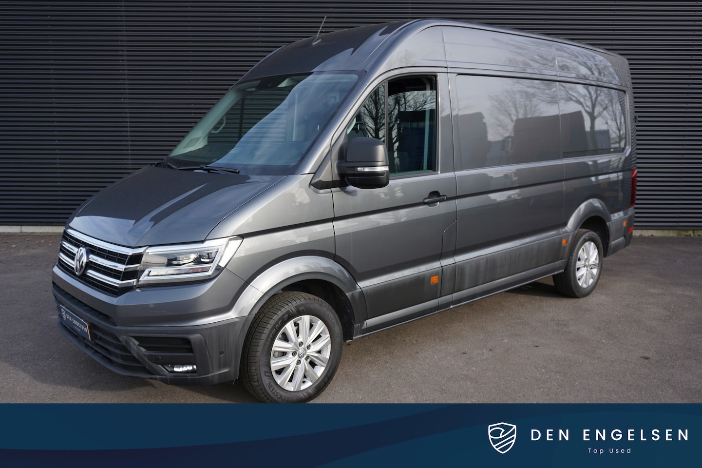 Volkswagen Crafter - 35 | L3H3 Exclusive | ACC | App-Connect | Camera | Navi | Stuur- en Voorruitverwarming - AutoWereld.nl